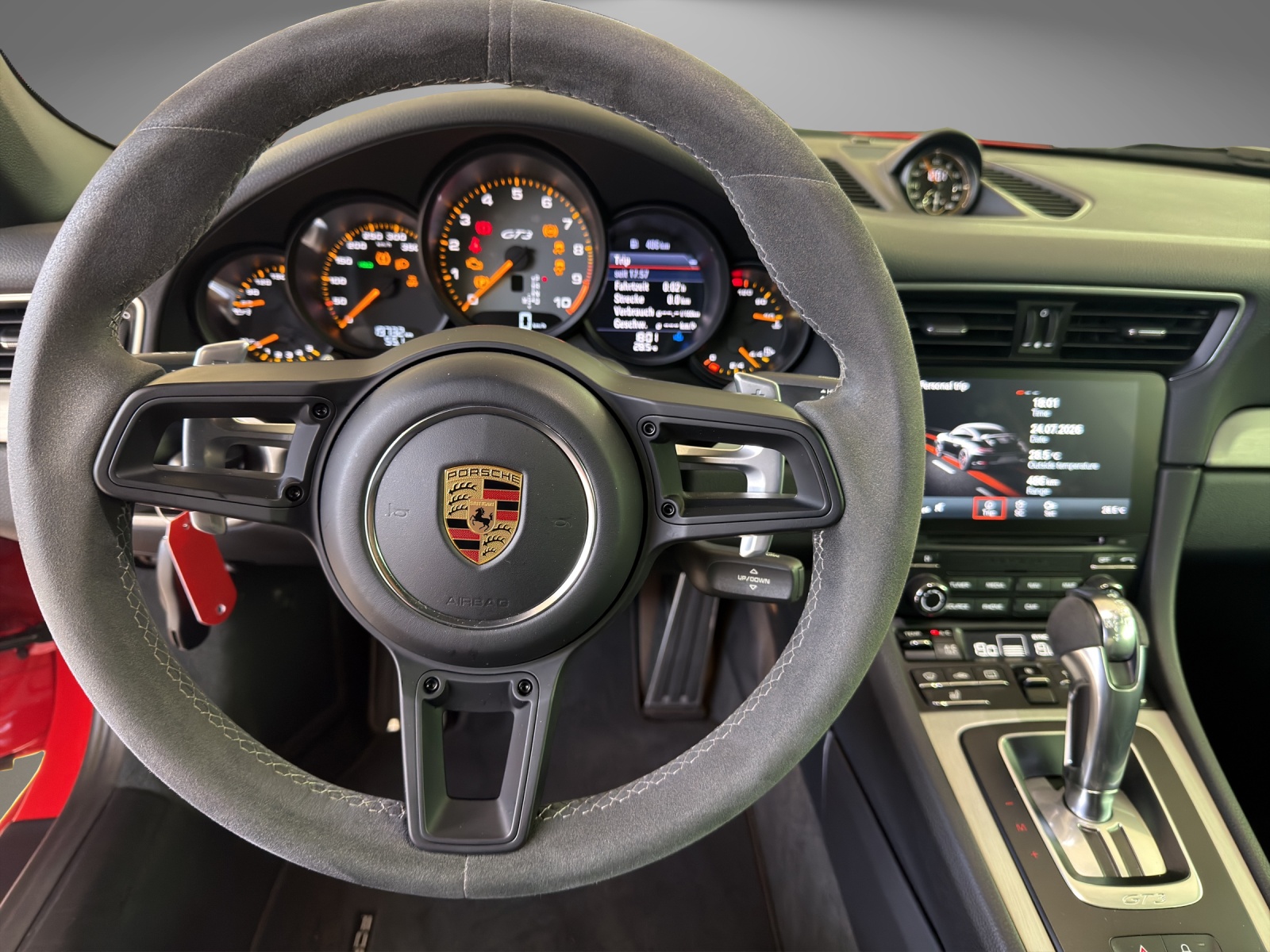 PORSCHE 911 Coupé 4.0 GT3 PDK-image-9