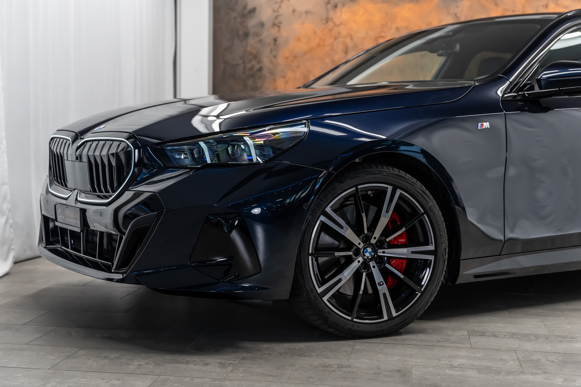 BMW 540d xDrive 48V Touring M Sport Pro Steptronic *Facelift*Panorama*Head-Up*Iconic*-showroom-element-1