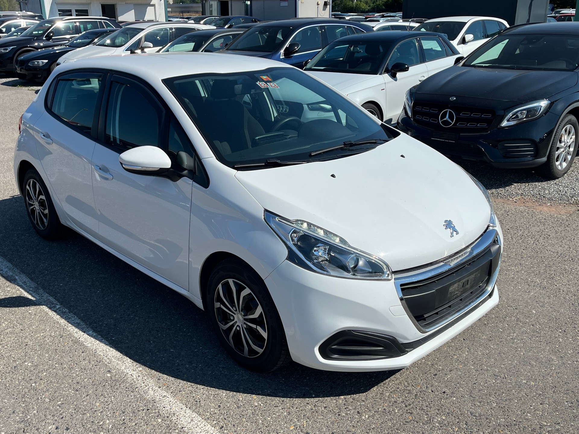 PEUGEOT 208 1.5 BlueHDi Active-image-3