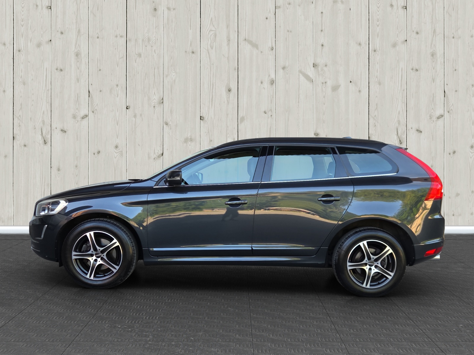 VOLVO XC60 D3 Momentum Geartronic-image-3
