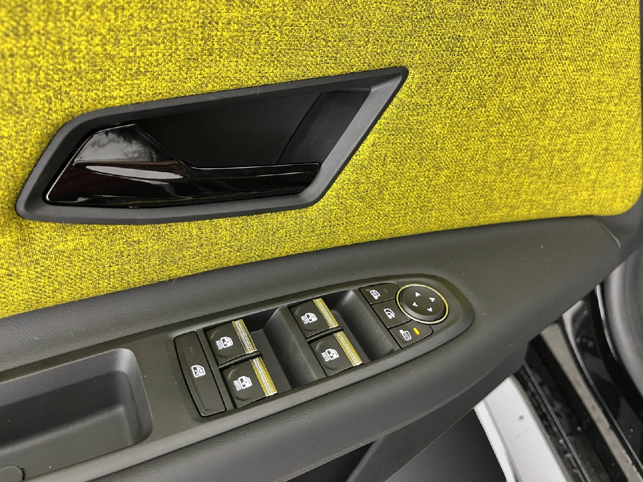 RENAULT R5 E-Tech Comfort Range iconic five-image-13