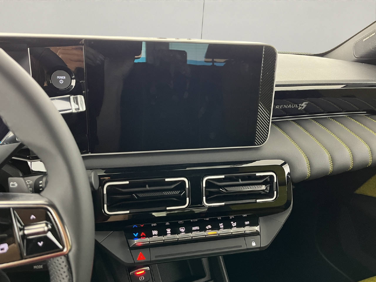 RENAULT R5 E-Tech Comfort Range iconic five-image-11