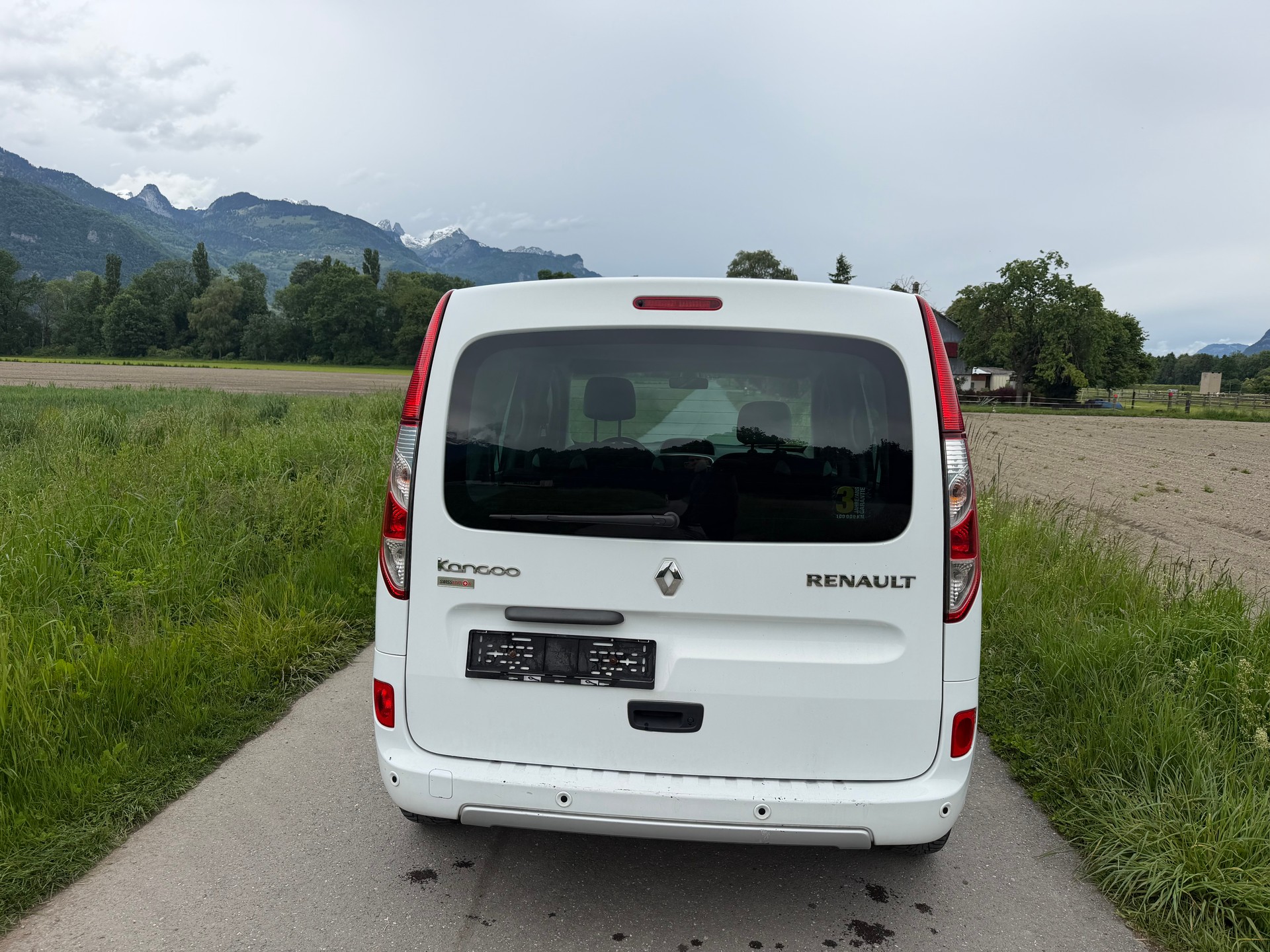RENAULT Kangoo 1.2 16V Turbo Swiss Edition-image-4