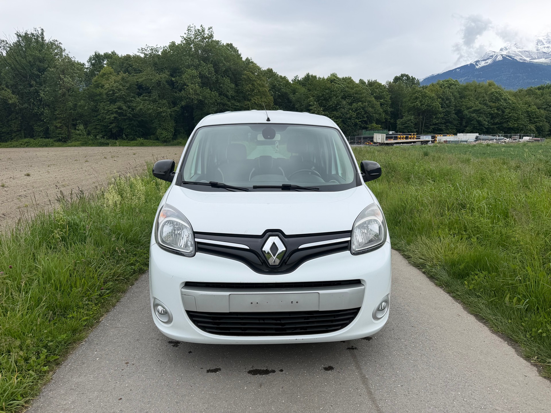 RENAULT Kangoo 1.2 16V Turbo Swiss Edition-image-1