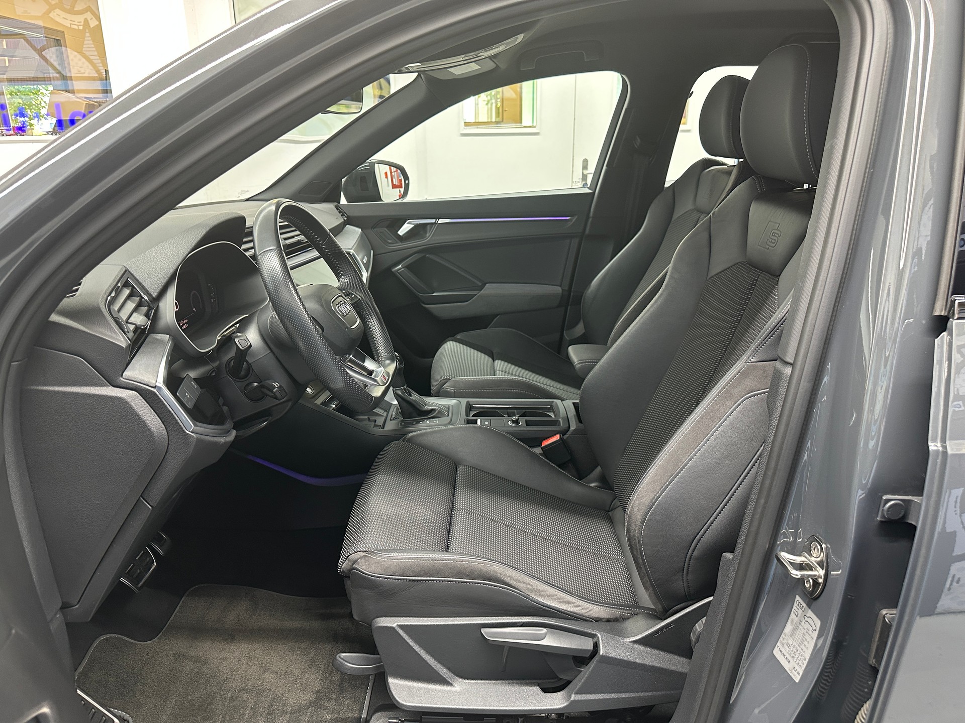 AUDI Q3 35 TFSI advanced S-tronic-image-7