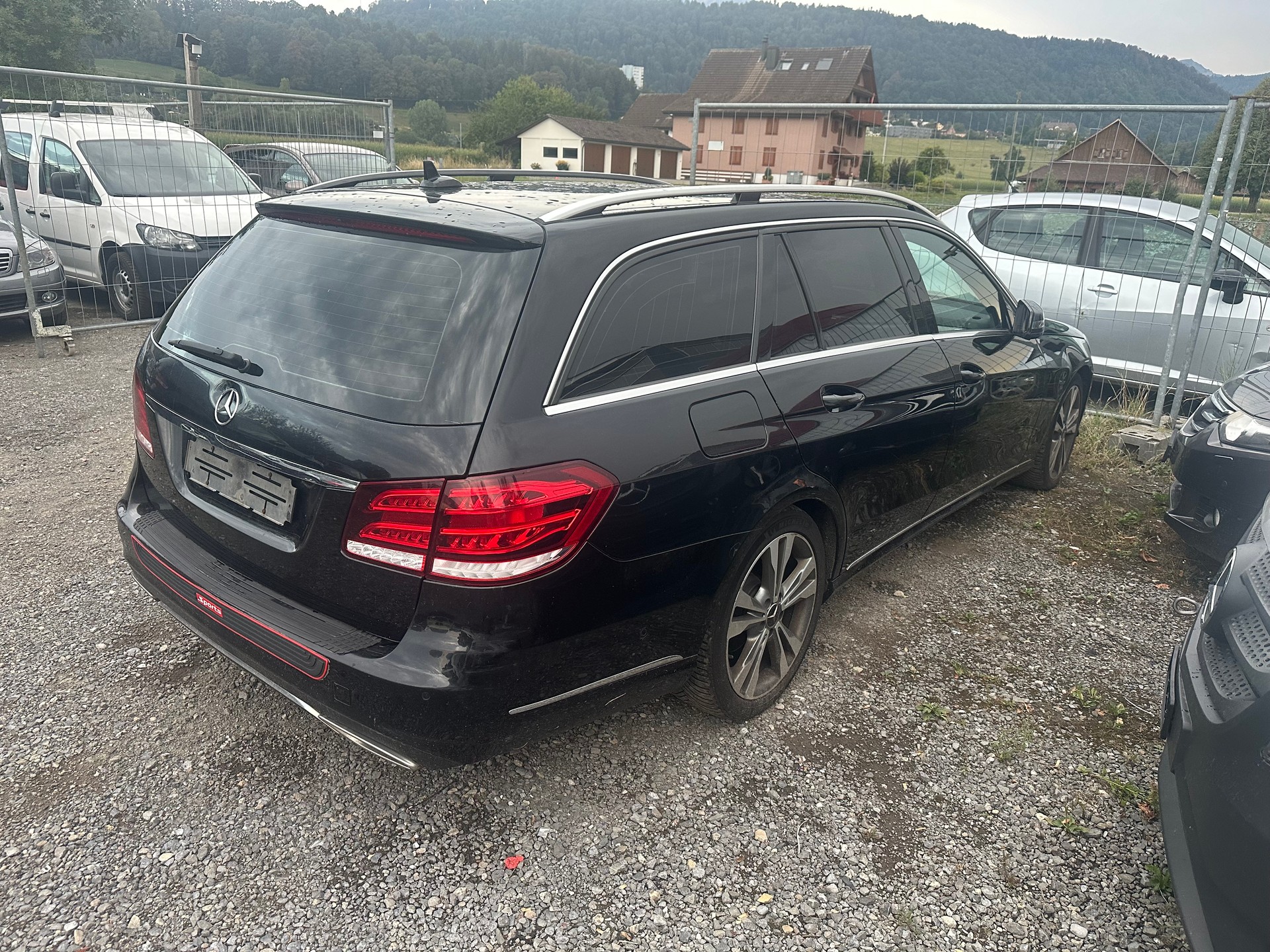 MERCEDES-BENZ E 250 BlueTEC 4Matic 7G-Tronic-image-5