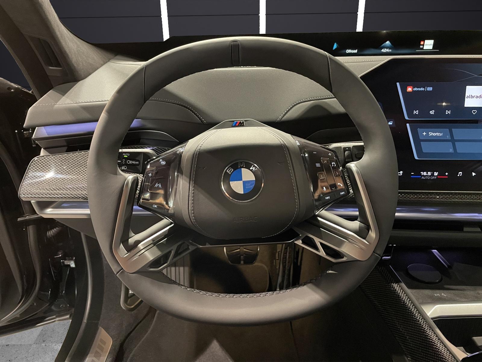 BMW i7 xDrive60-image-11