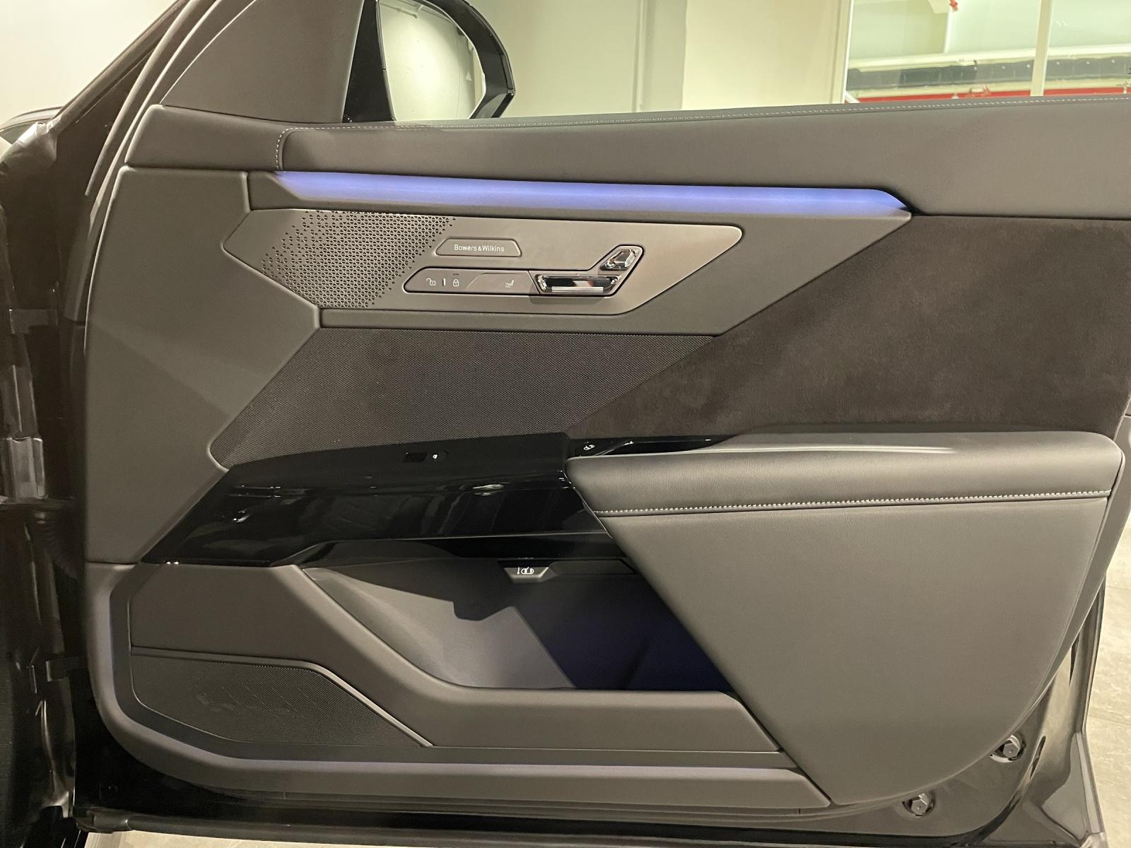 BMW i7 xDrive60-image-21