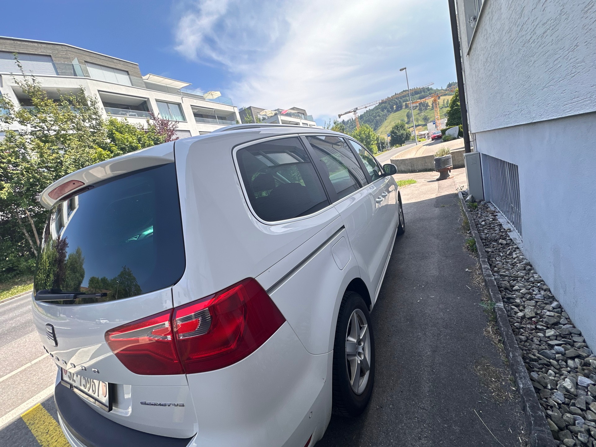SEAT Alhambra 2.0 TDI Reference Eco DSG-image-2