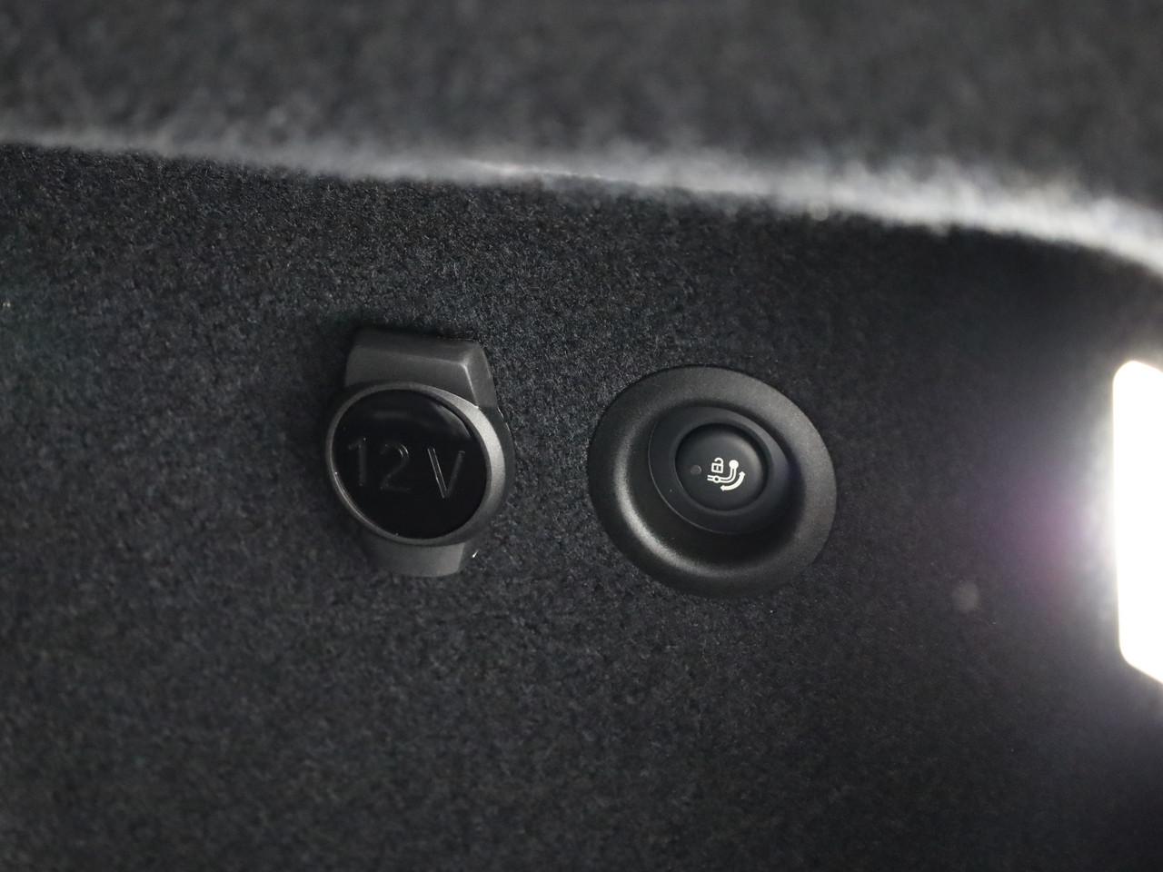 BMW X1 23i xDrive paddles-image-12
