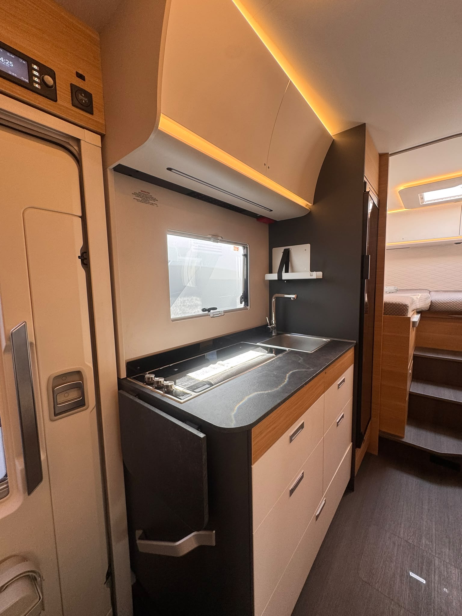 ADRIA SONIC PLUS 600 SL-image-8