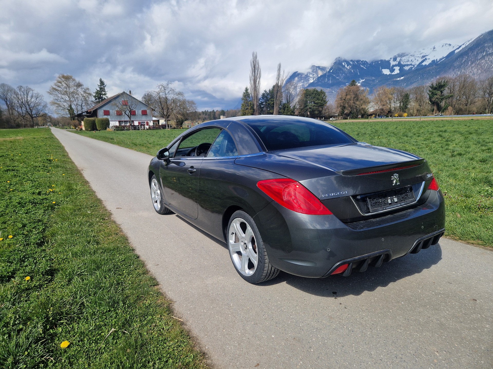 PEUGEOT 308 CC 2.0 HDI Allure-image-5