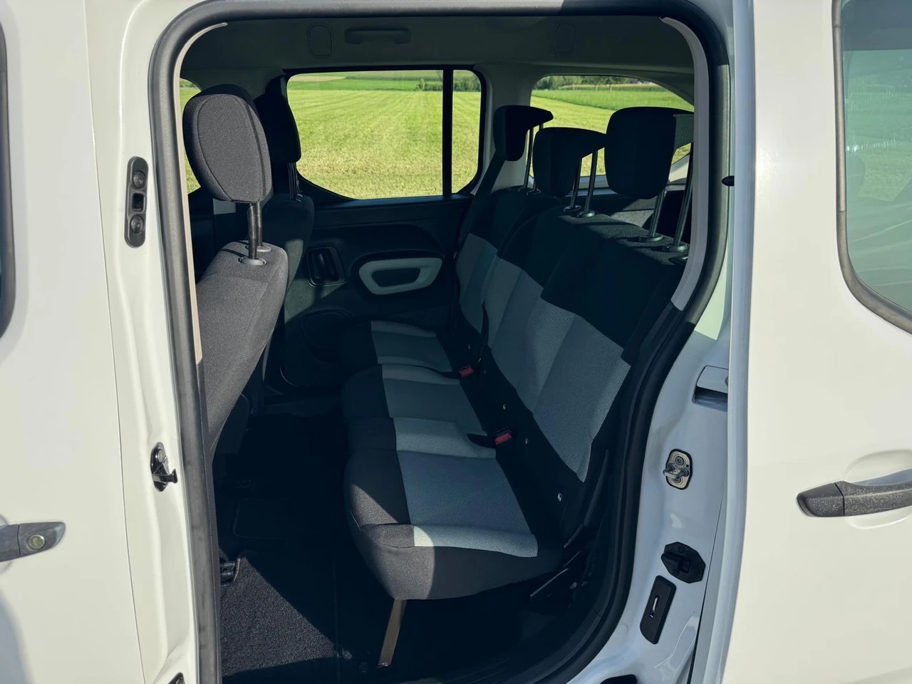 CITROEN Berlingo XL 1.5 BlueHDi 7 Plätze Live-image-5