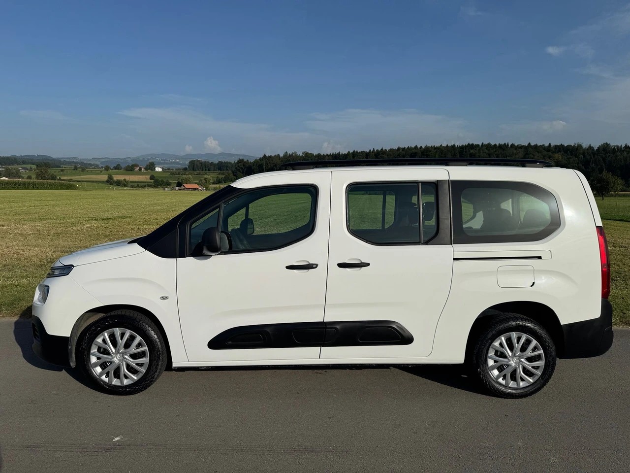 CITROEN Berlingo XL 1.5 BlueHDi 7 Plätze Live-image-4