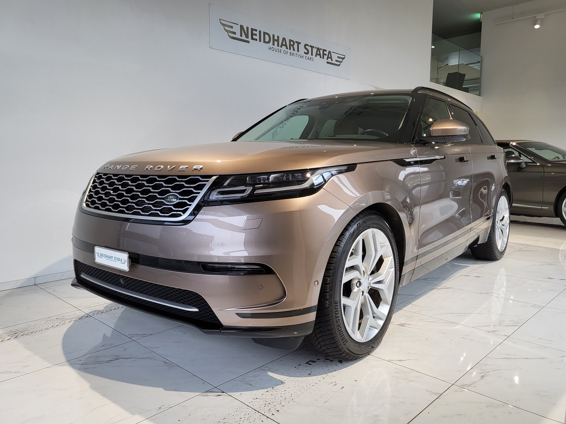 LAND ROVER Range Rover Velar P 380 SE Automatic-image-0
