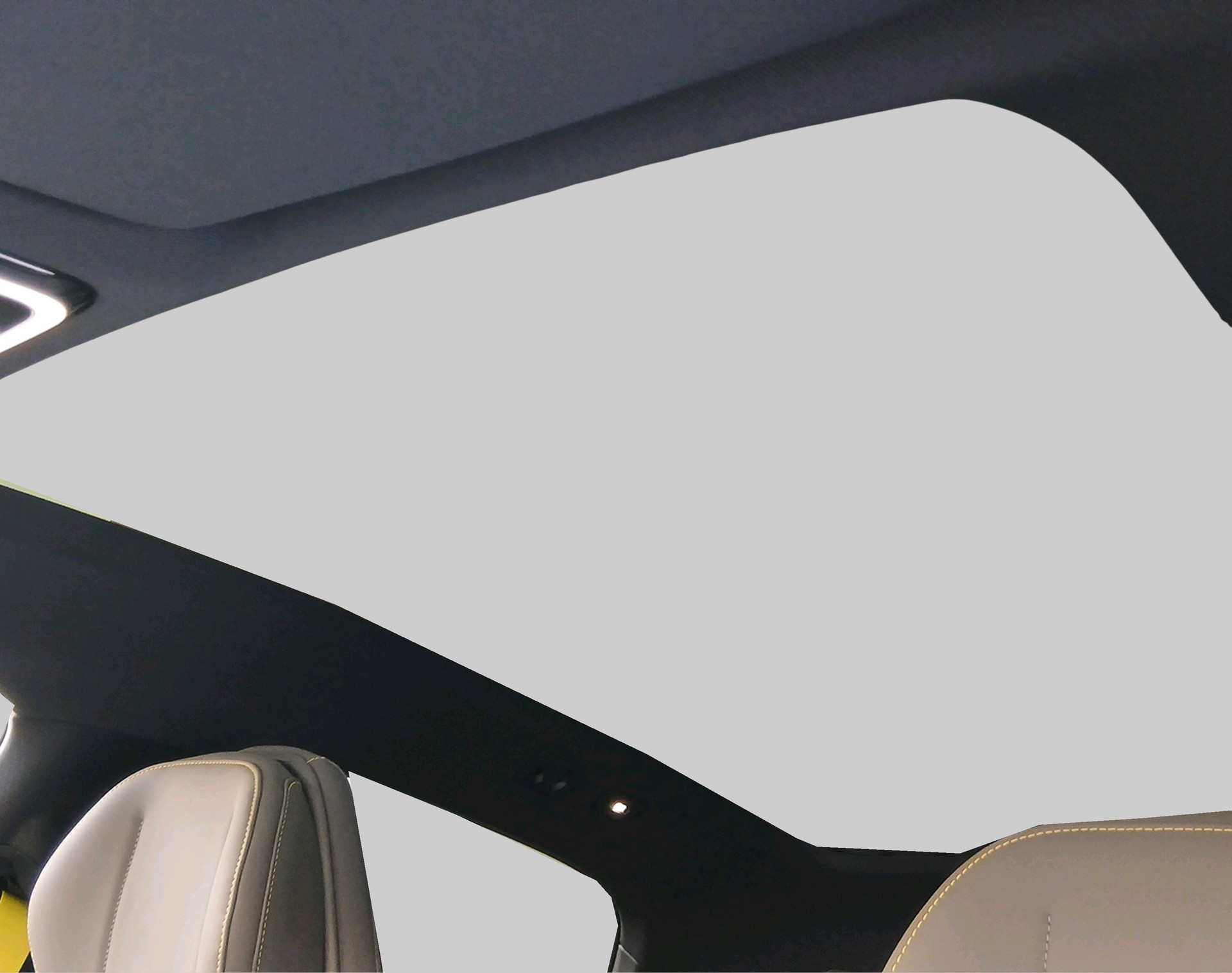 LYNK & CO 02-image-16