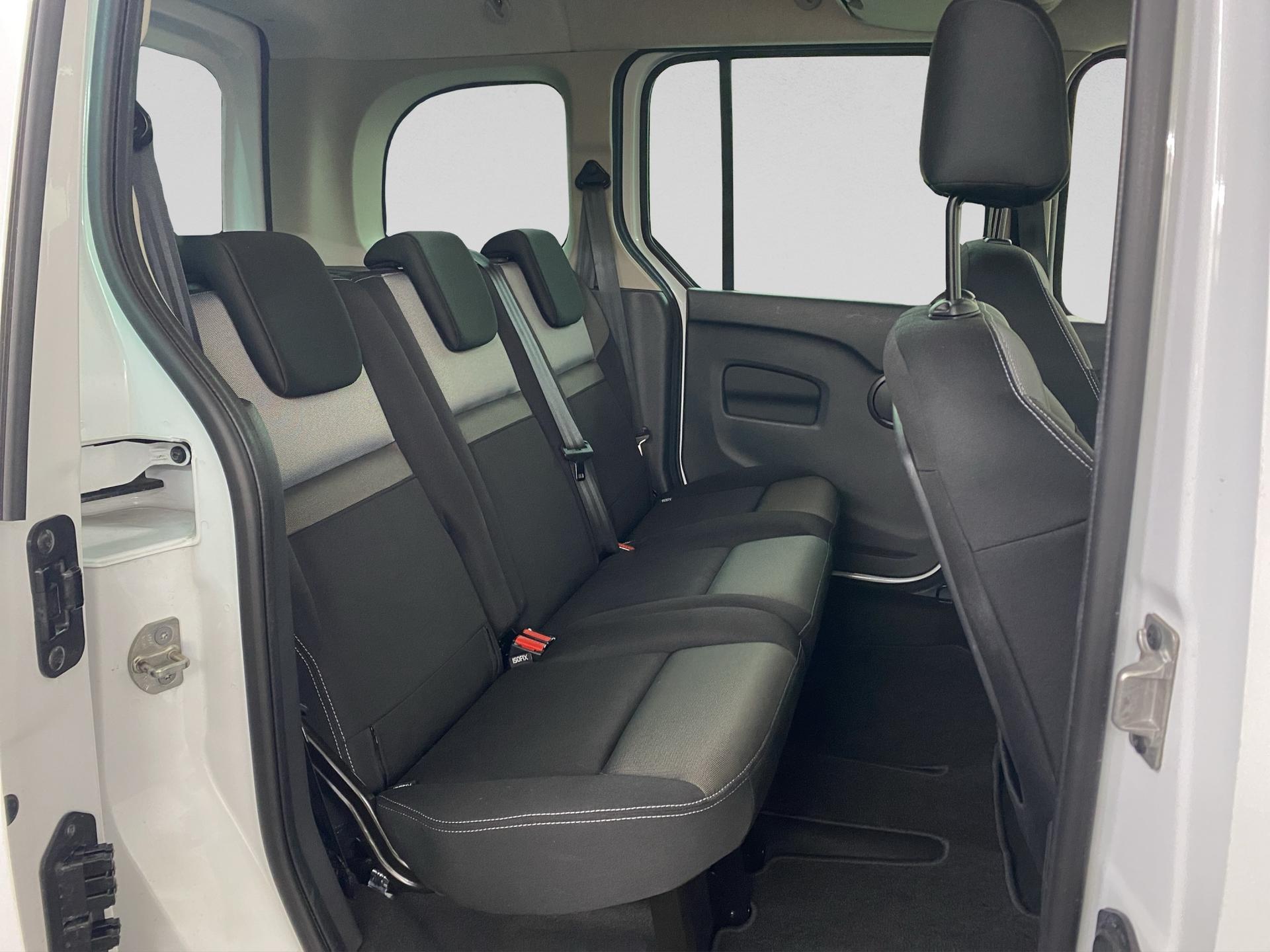 RENAULT Kangoo 1.2 16V Turbo Swiss Edition EDC-image-23