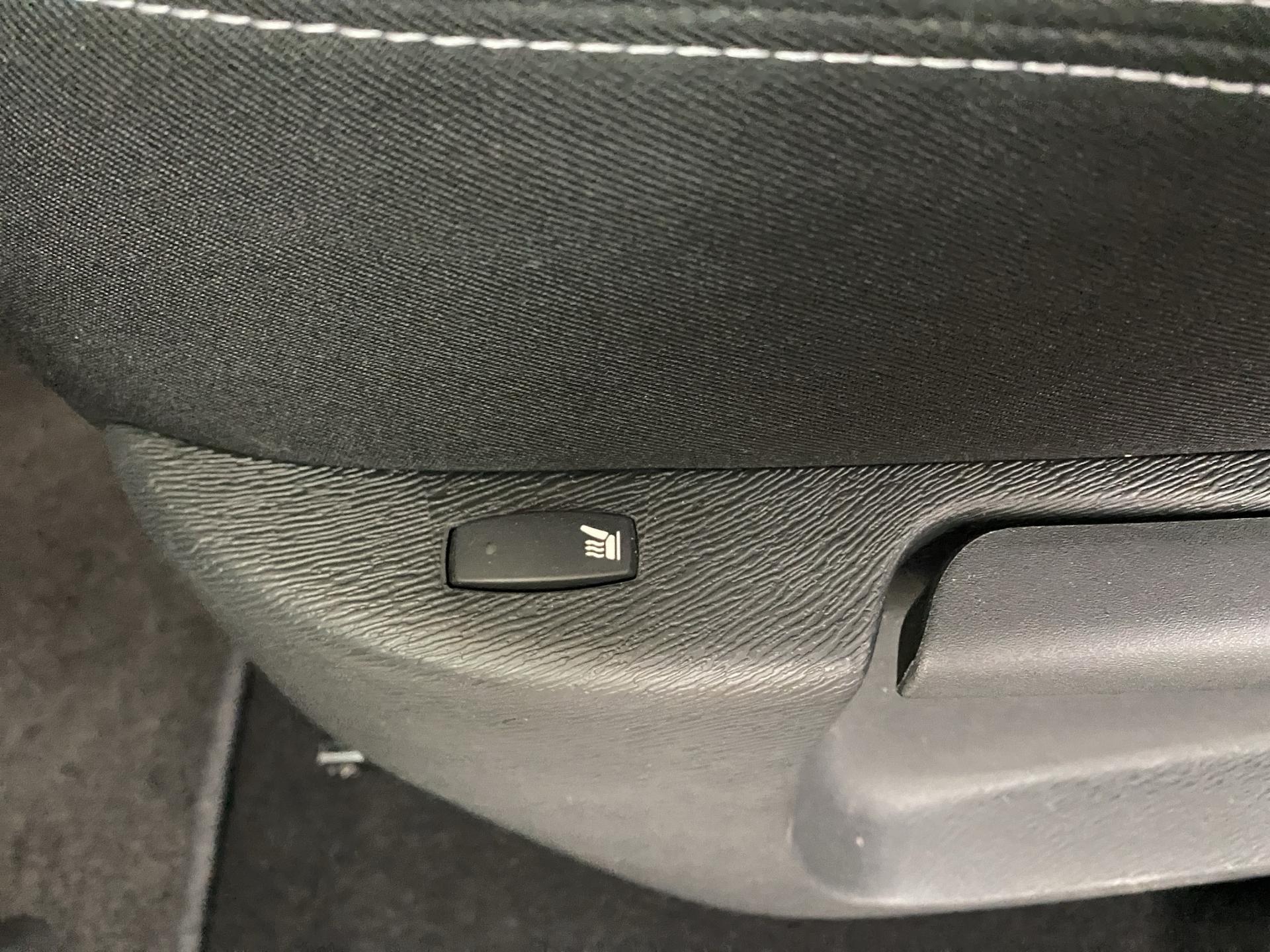 RENAULT Kangoo 1.2 16V Turbo Swiss Edition EDC-image-19