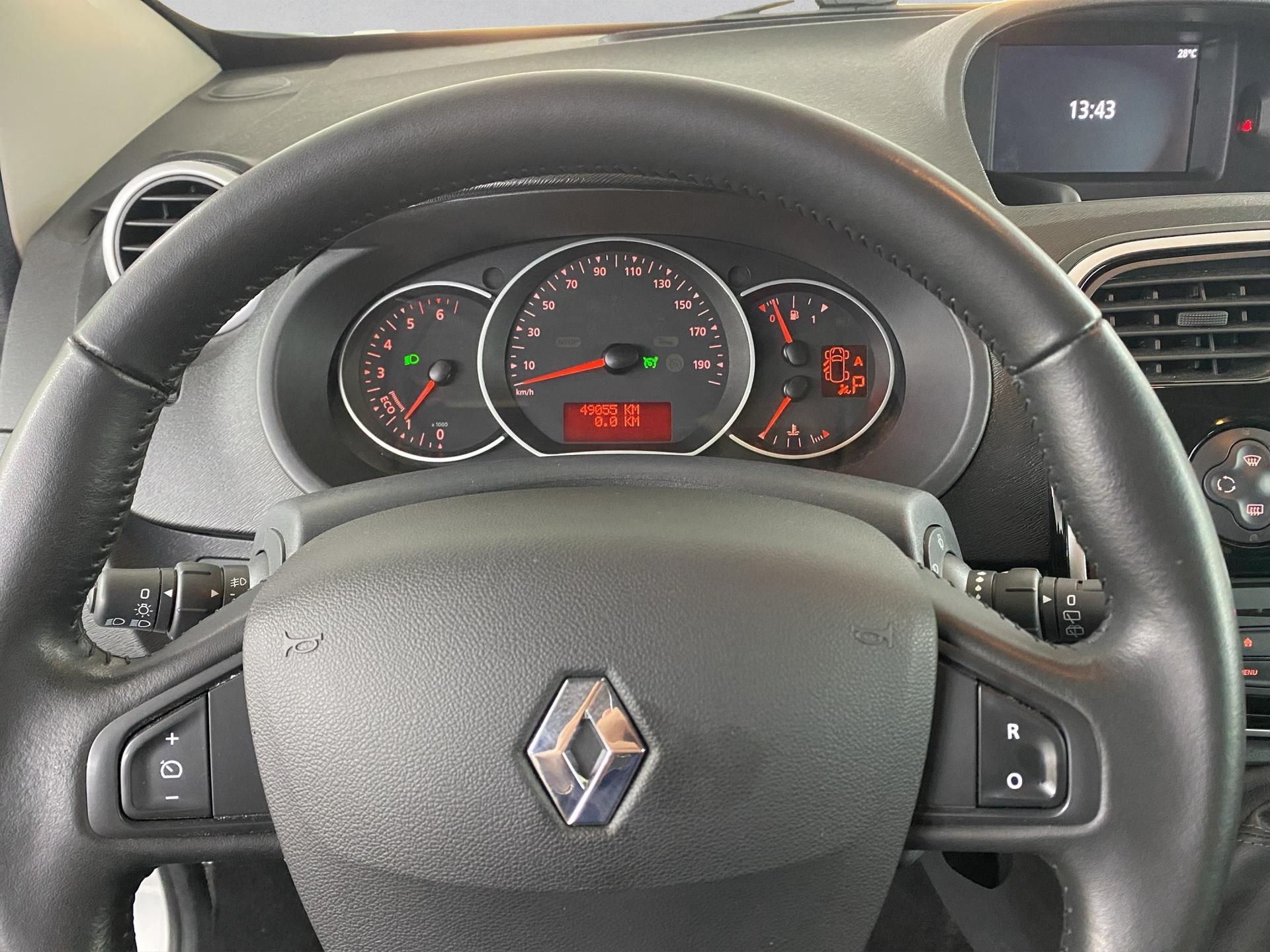 RENAULT Kangoo 1.2 16V Turbo Swiss Edition EDC-image-8