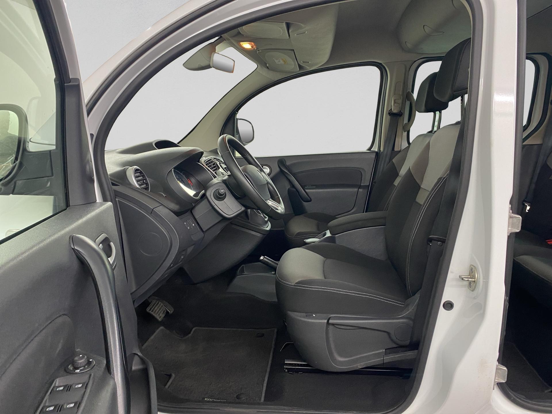 RENAULT Kangoo 1.2 16V Turbo Swiss Edition EDC-image-6