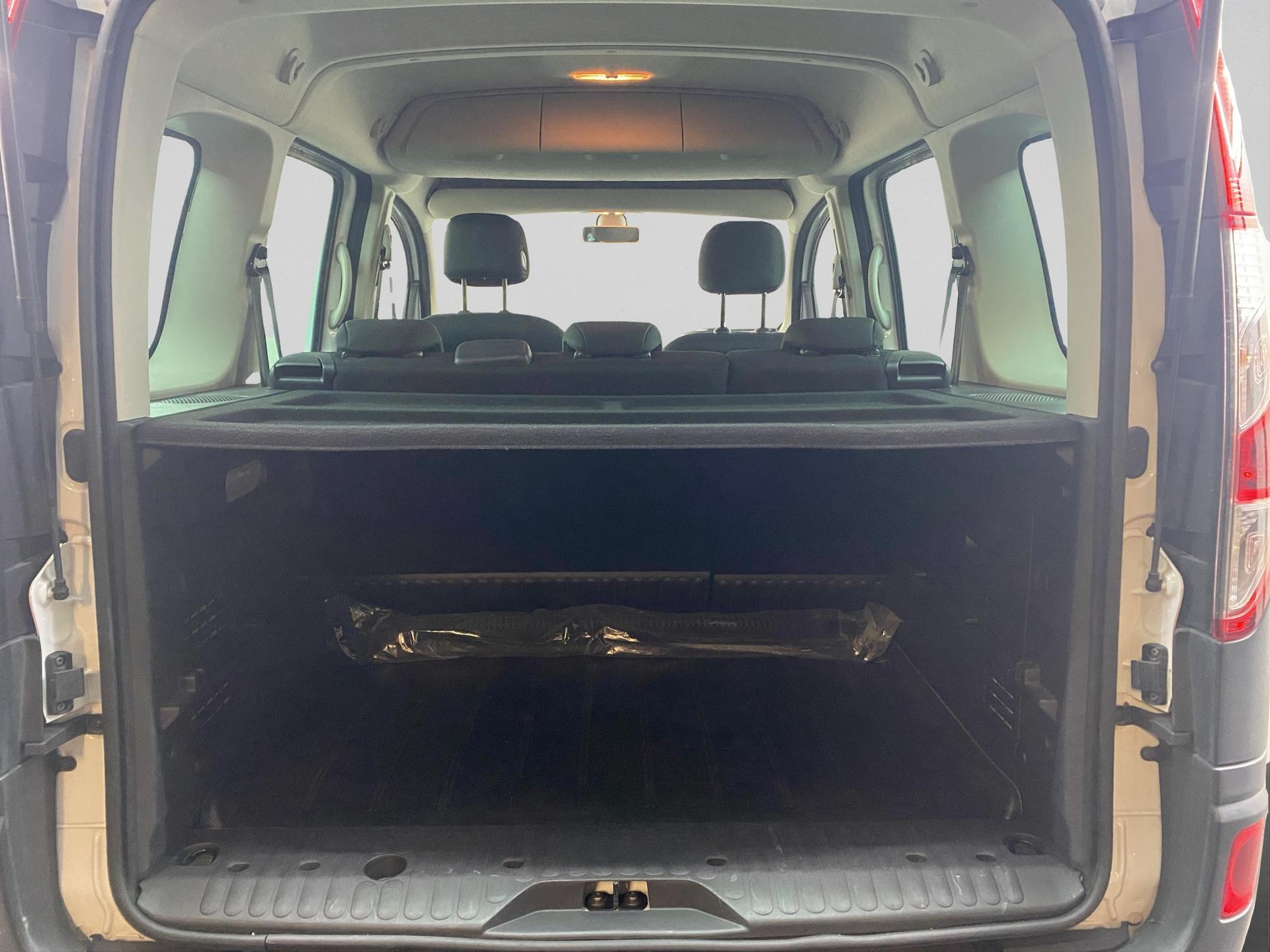 RENAULT Kangoo 1.2 16V Turbo Swiss Edition EDC-image-13