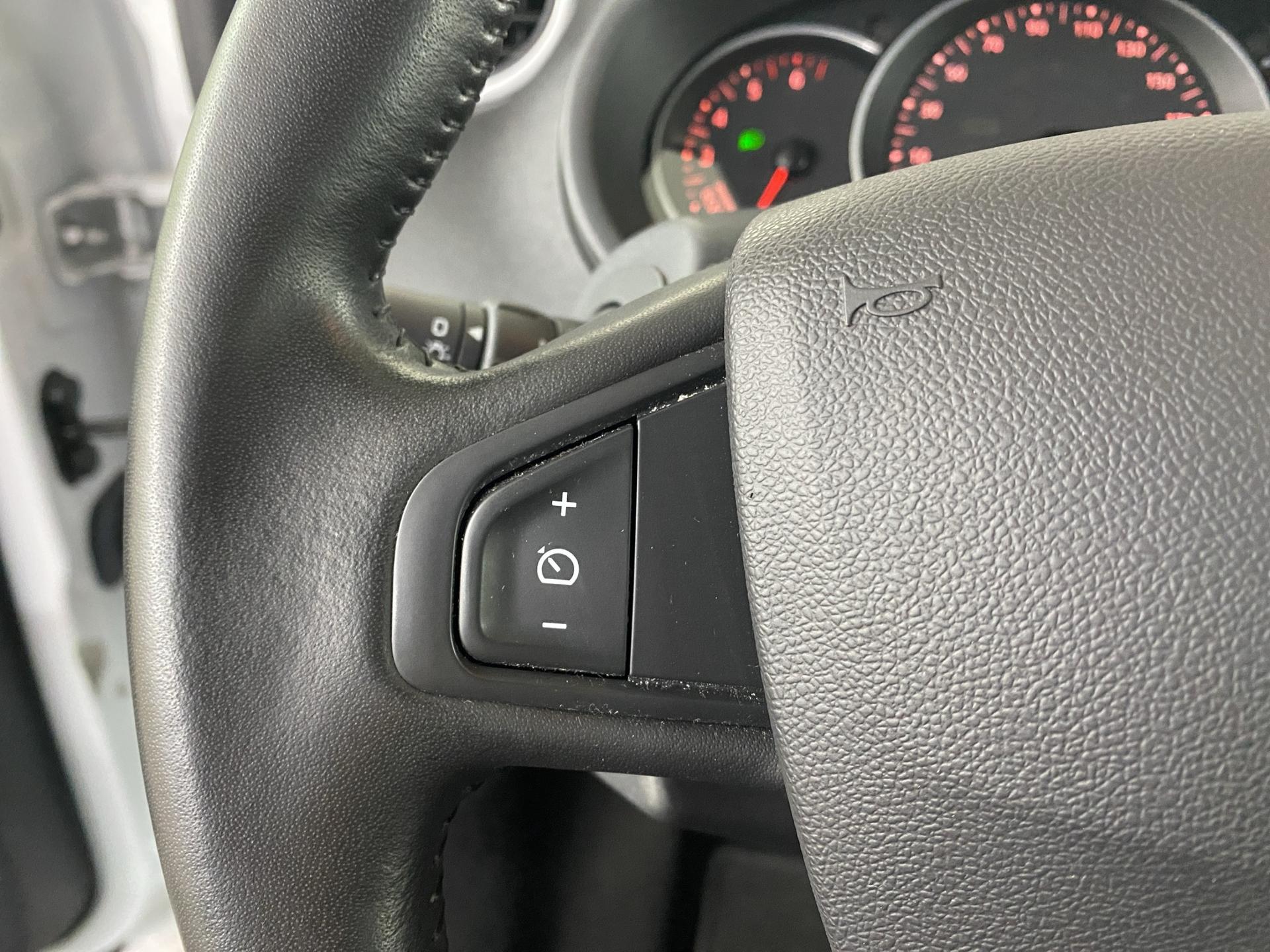 RENAULT Kangoo 1.2 16V Turbo Swiss Edition EDC-image-16