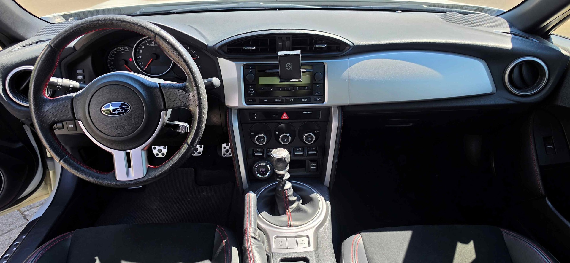 SUBARU BRZ 2.0R-image-8