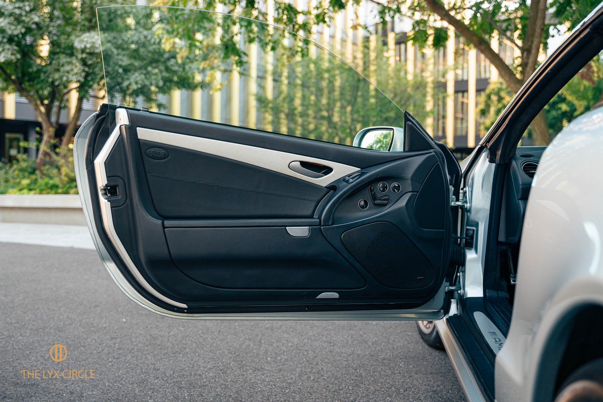 MERCEDES-BENZ SL 65 AMG Automatic-image-10