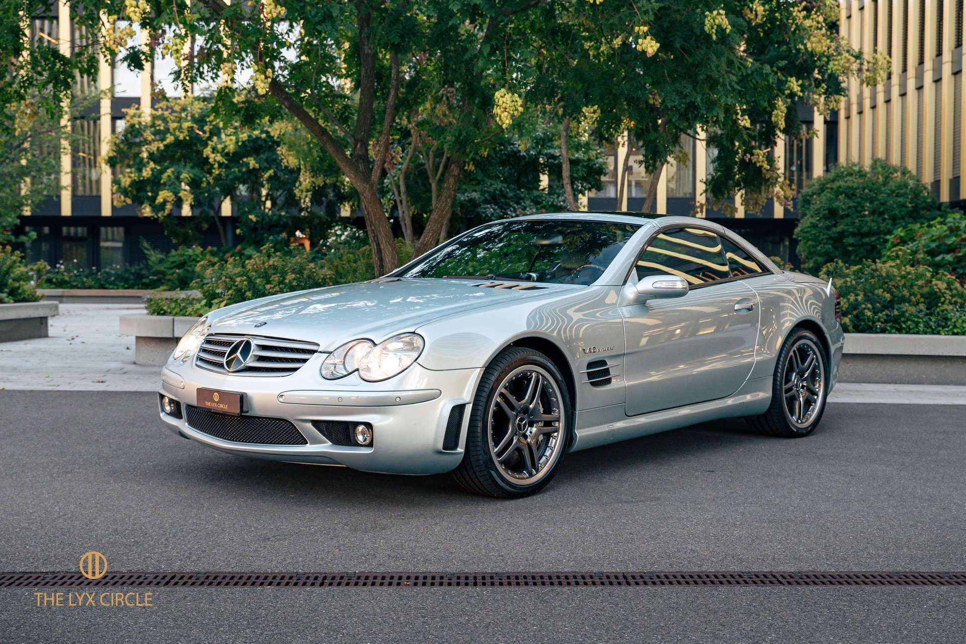 MERCEDES-BENZ SL 65 AMG Automatic-image-2