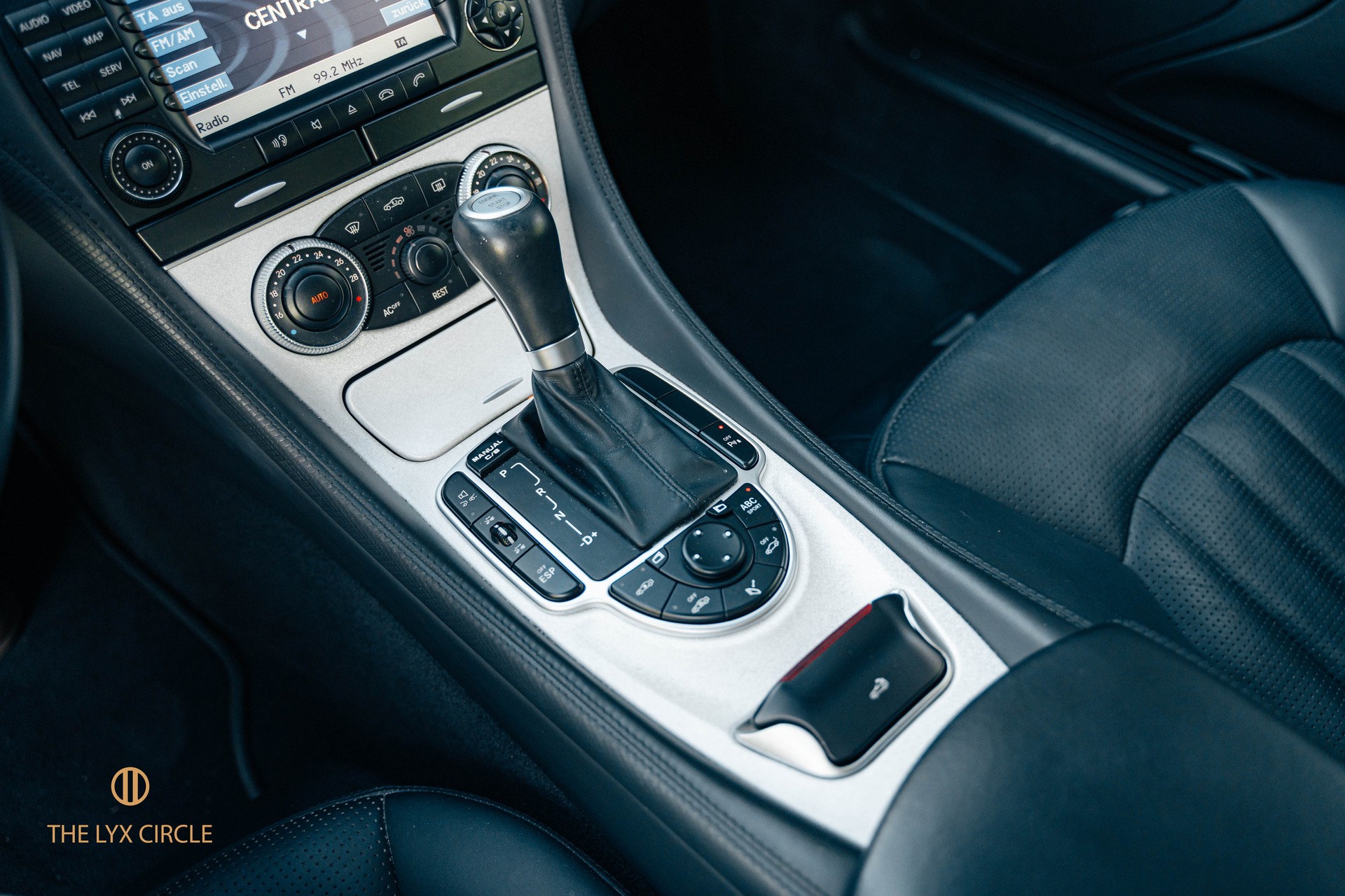MERCEDES-BENZ SL 65 AMG Automatic-image-12