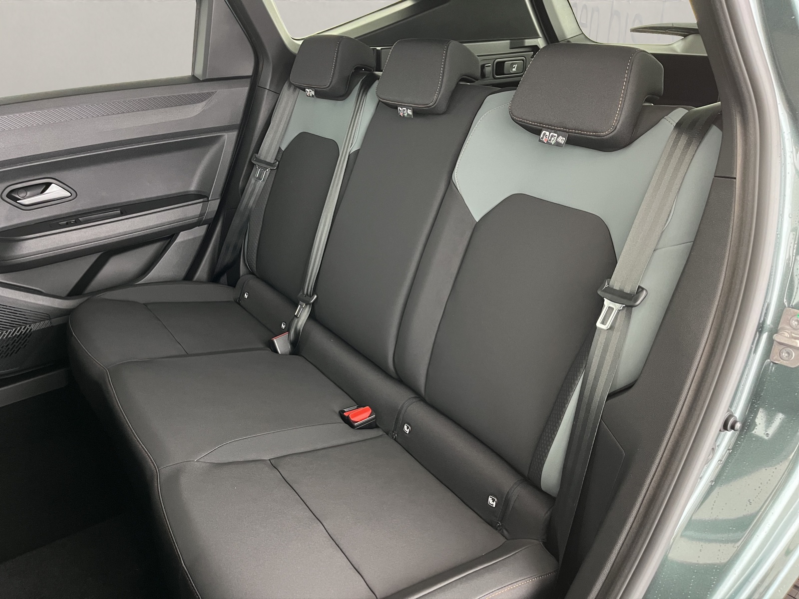 DACIA Bigster 1.2 Hybrid Extreme 4WD-image-16
