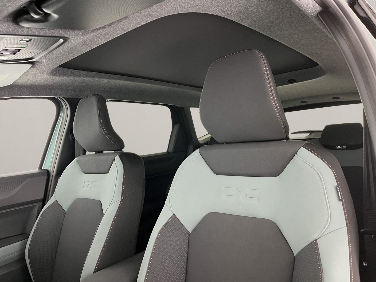 DACIA Bigster 1.2 Hybrid Extreme 4WD-image-14