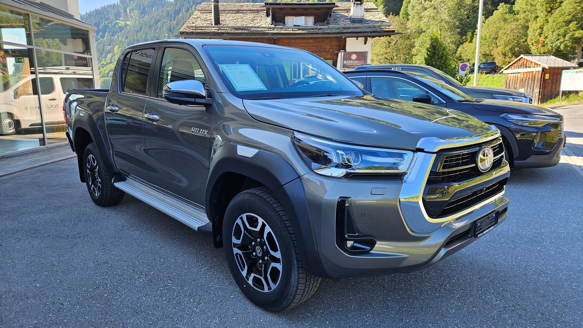 TOYOTA Hilux Double Cab.-Pick-up 2.8 D-4D 204 Premium-image-1