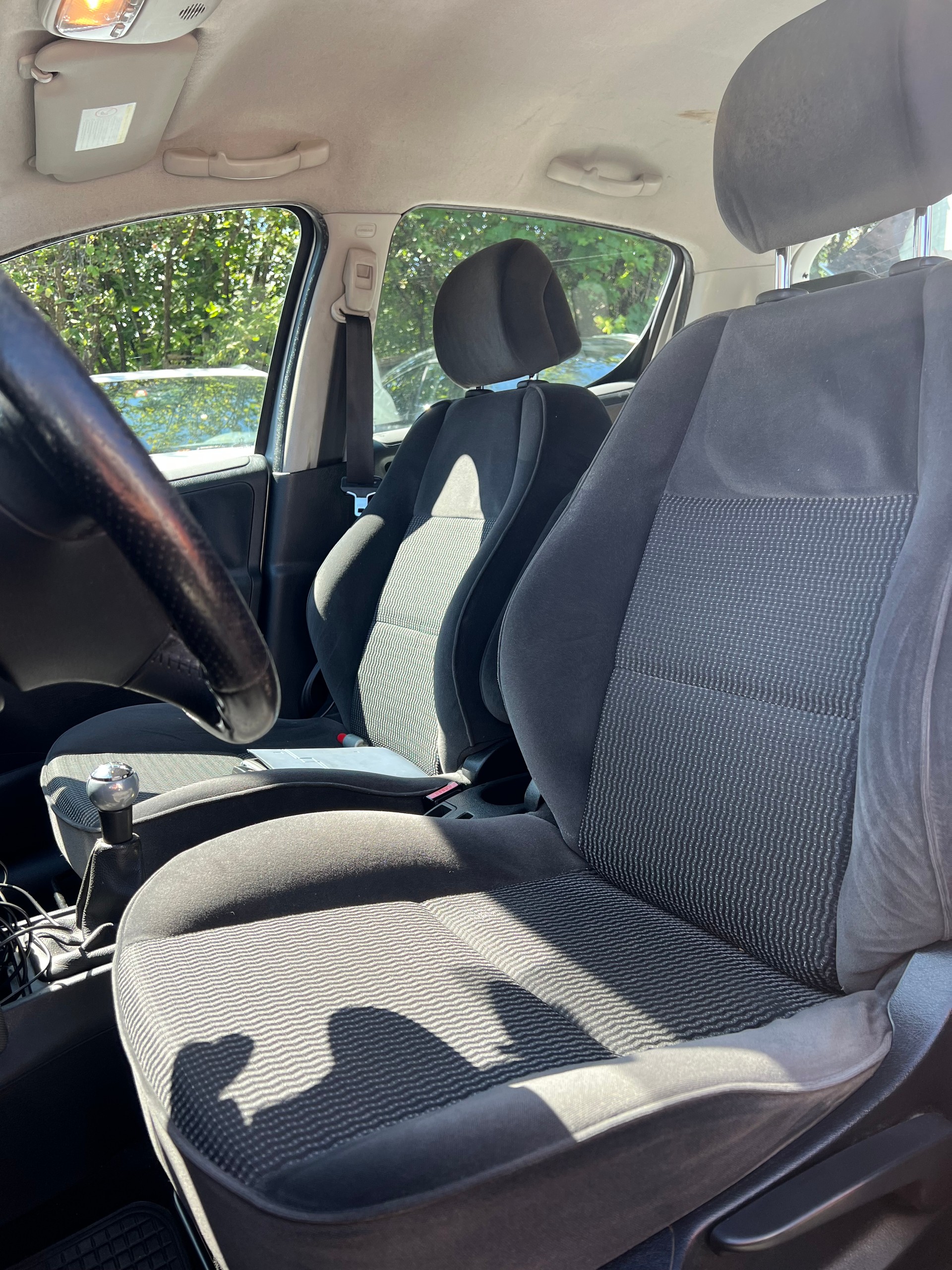 PEUGEOT 207 1.6 HDI XS-image-8
