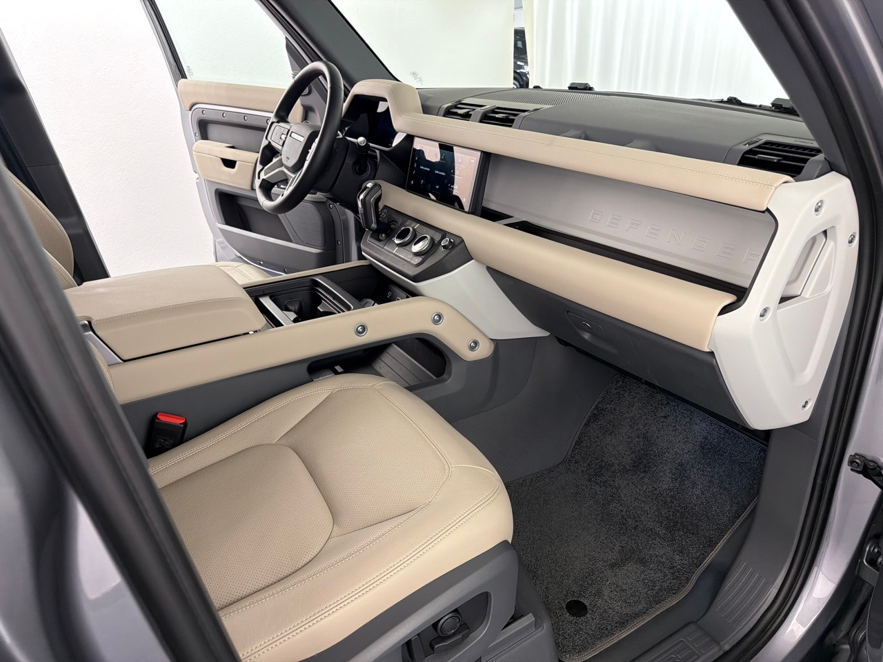 LAND ROVER Defender110 3.0DI6 300 SE-image-10