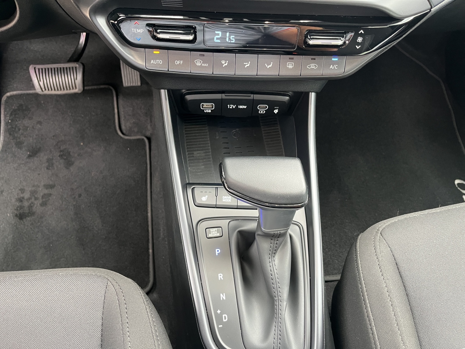 HYUNDAI i20 1.0 T-GDi Vertex DCT-image-11