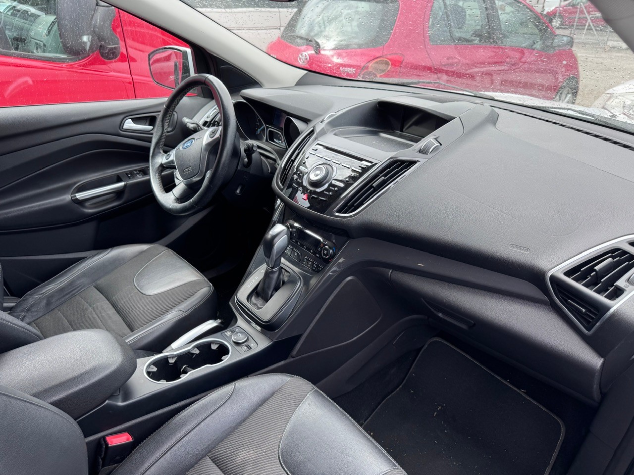 FORD Kuga 2.0 TDCi Titanium 4WD PowerShift-image-4