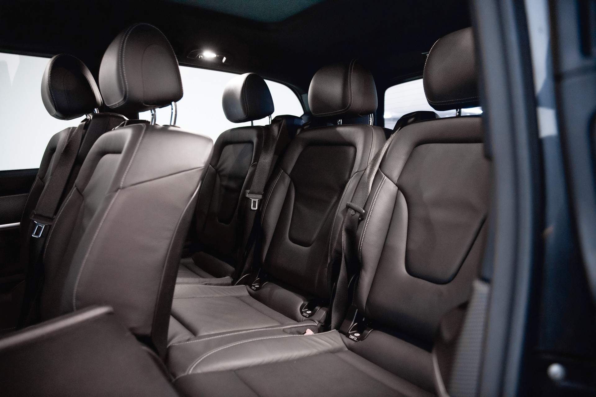 MERCEDES-BENZ V 300 d lang Avantgarde 4Matic 9G-Tronic-image-24