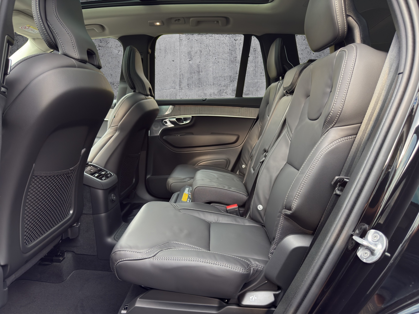 VOLVO XC90 T8 eAWD PluginHybrid Ultra Dark Geartronic-image-14
