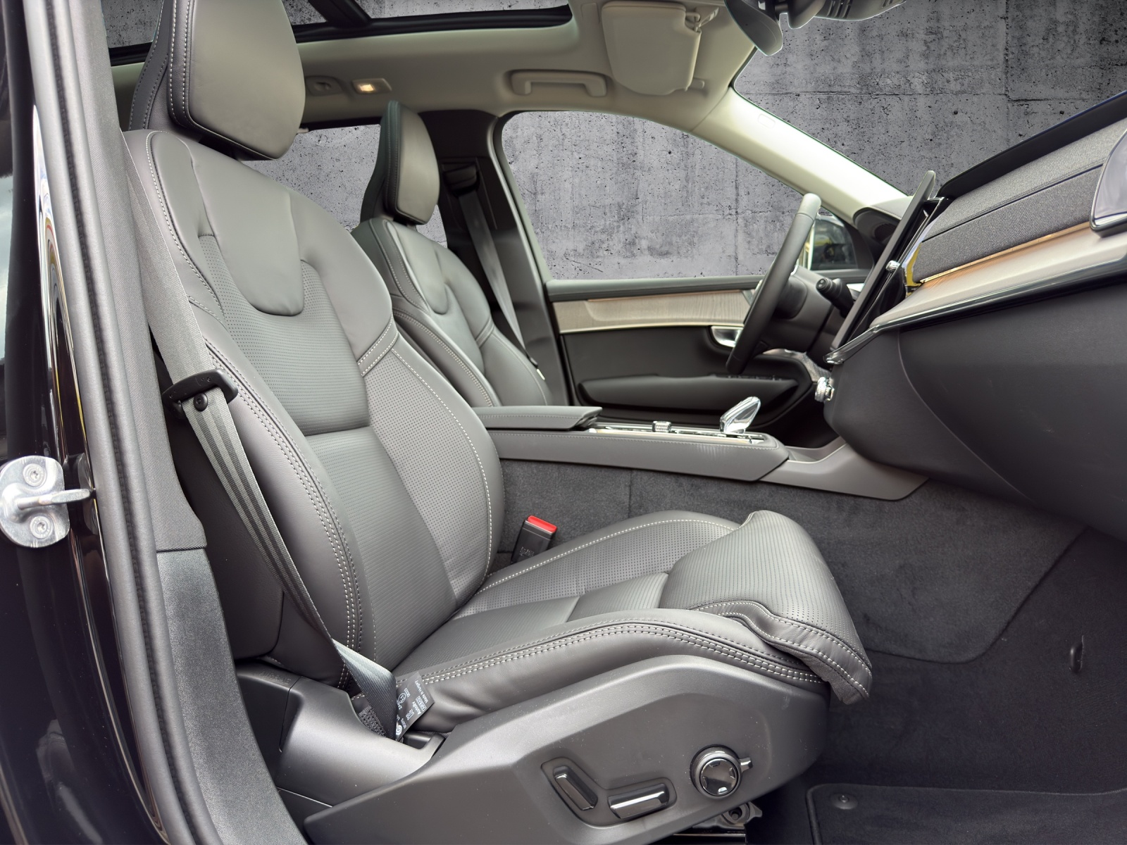 VOLVO XC90 T8 eAWD PluginHybrid Ultra Dark Geartronic-image-16