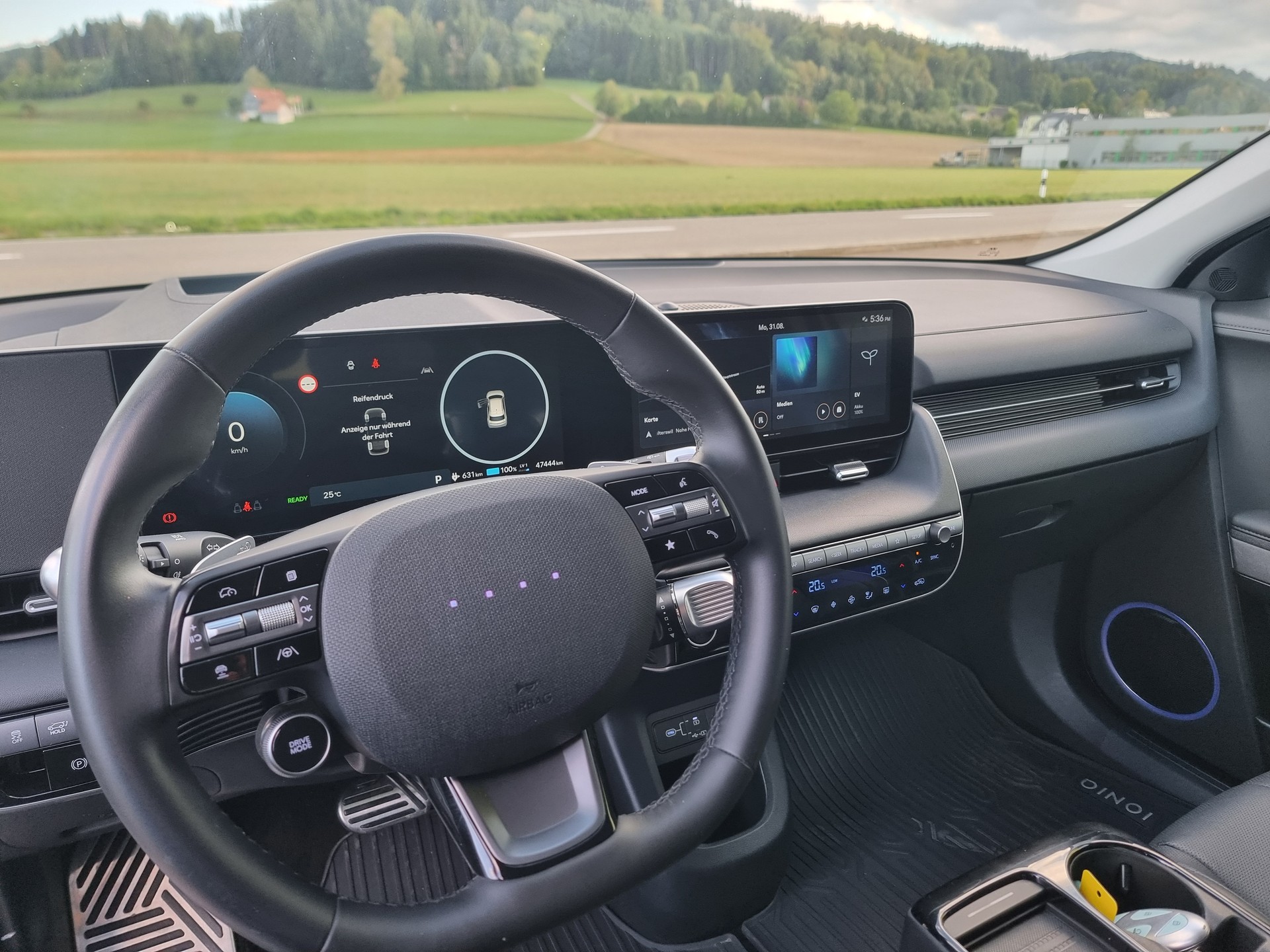 HYUNDAI Ioniq 5 84 kWh Amplia 2WD-image-5
