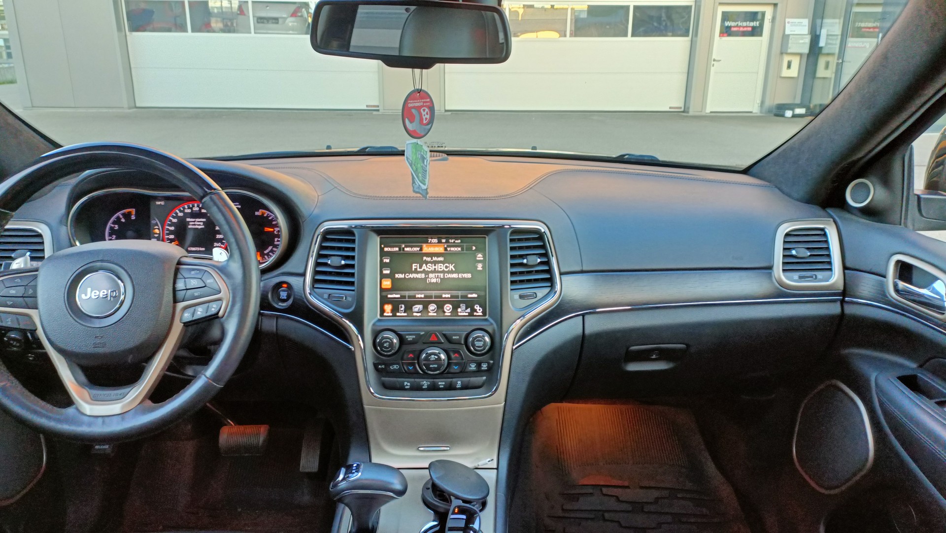 JEEP 3.0 CRD 250 Summit-image-3