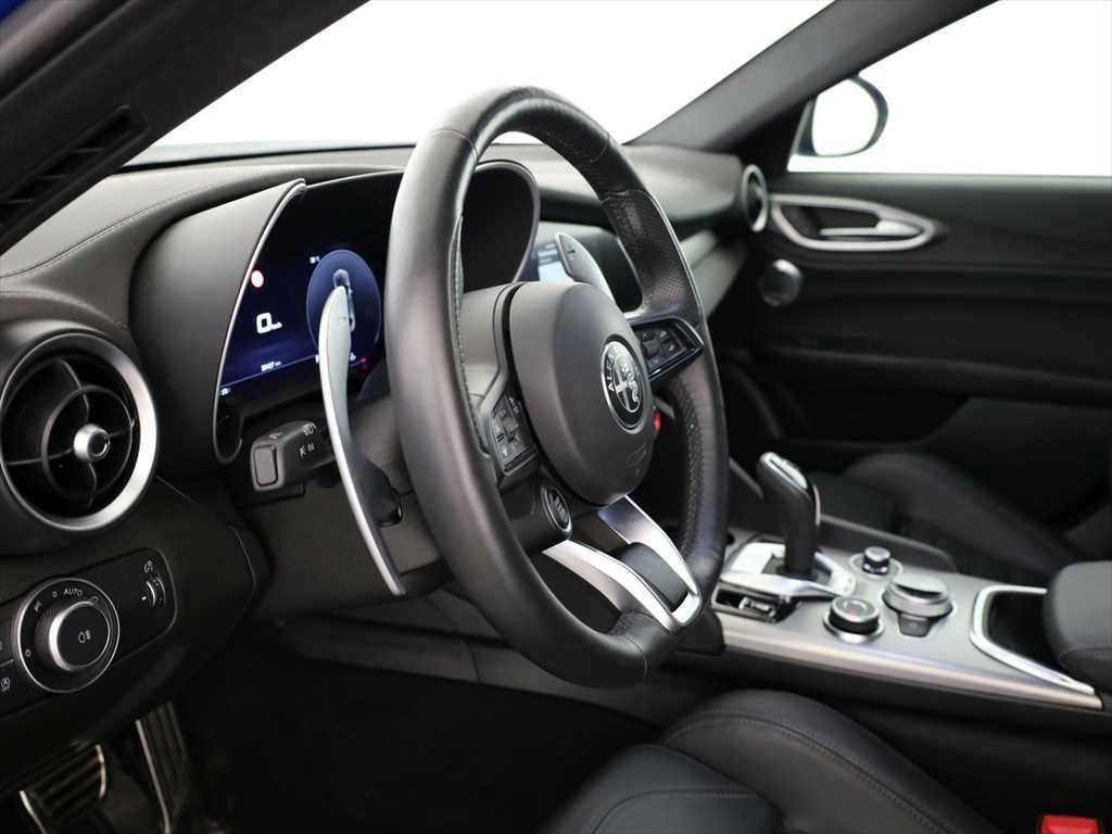 ALFA ROMEO Giulia 2.0 Veloce Q4 AT8-image-6