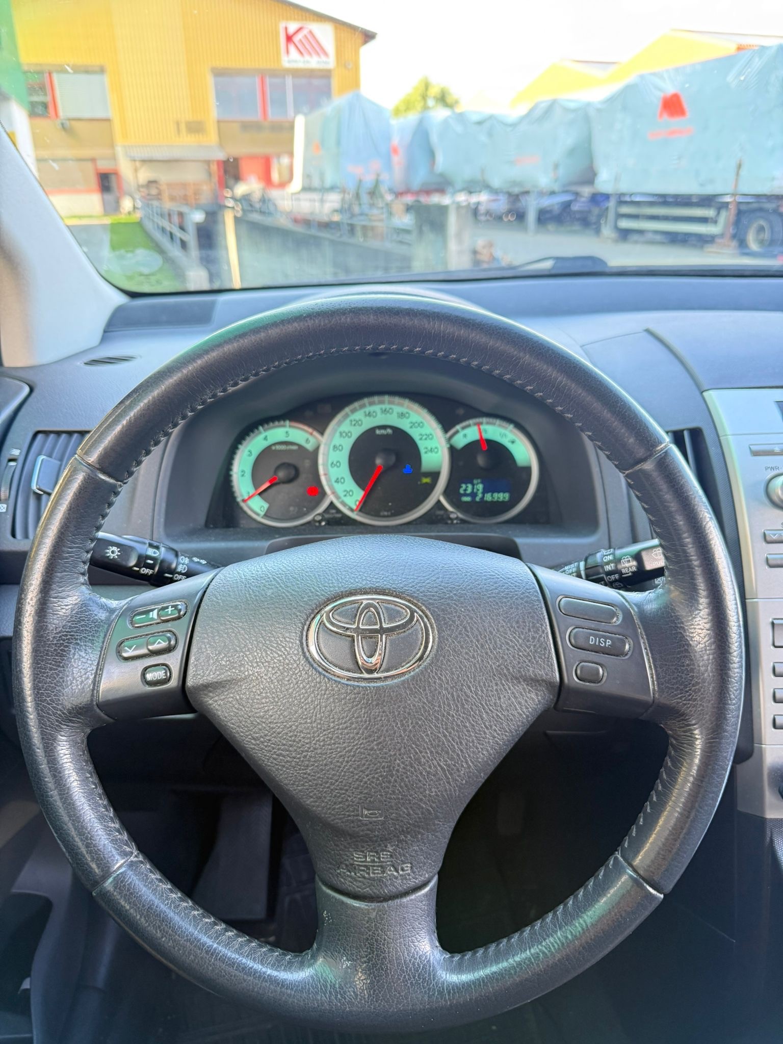 TOYOTA Corolla Verso 2.2 D-4D Linea Terra-image-12