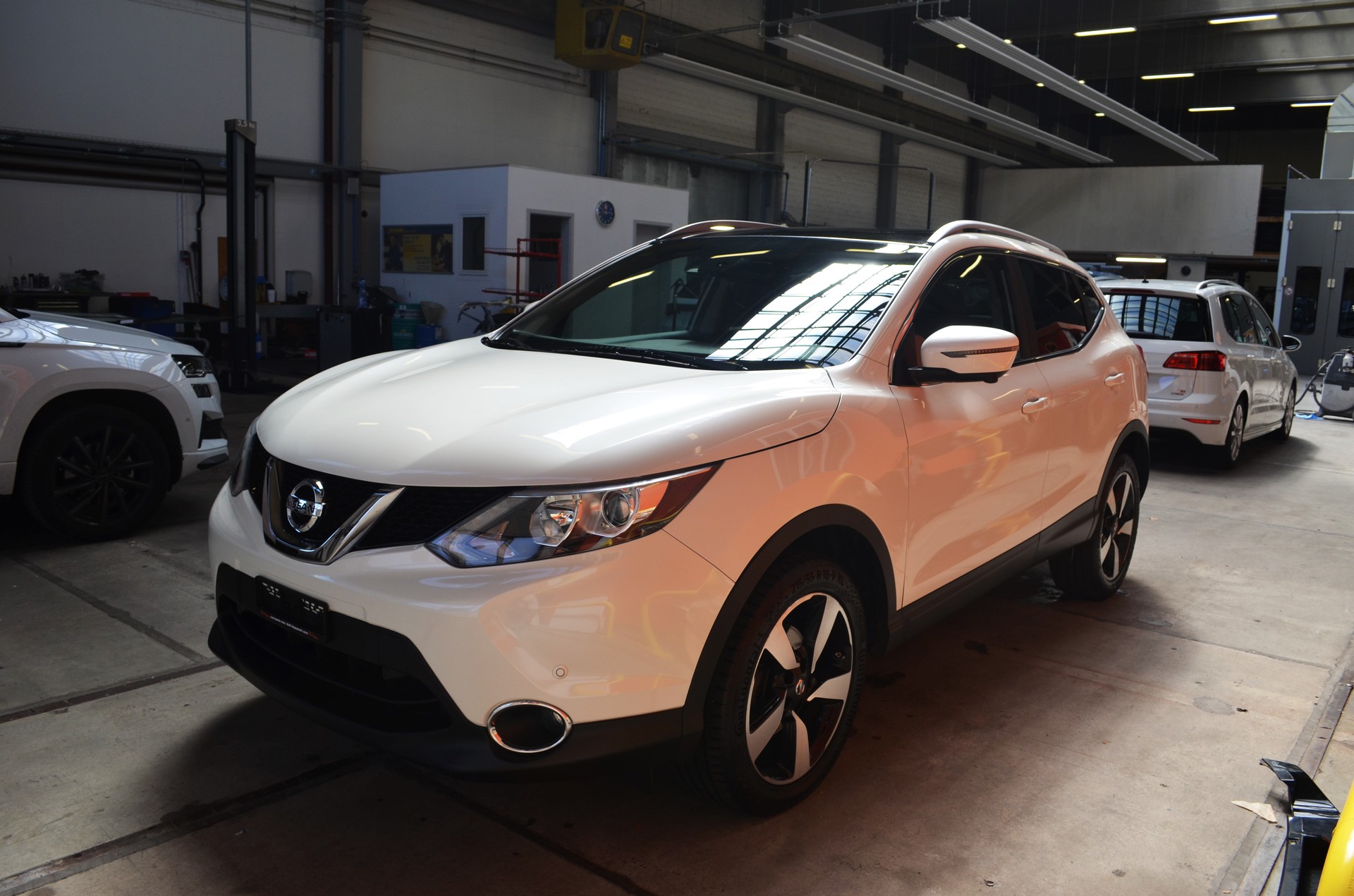 NISSAN Qashqai 1.6 DIG-T N-Connecta-image-2