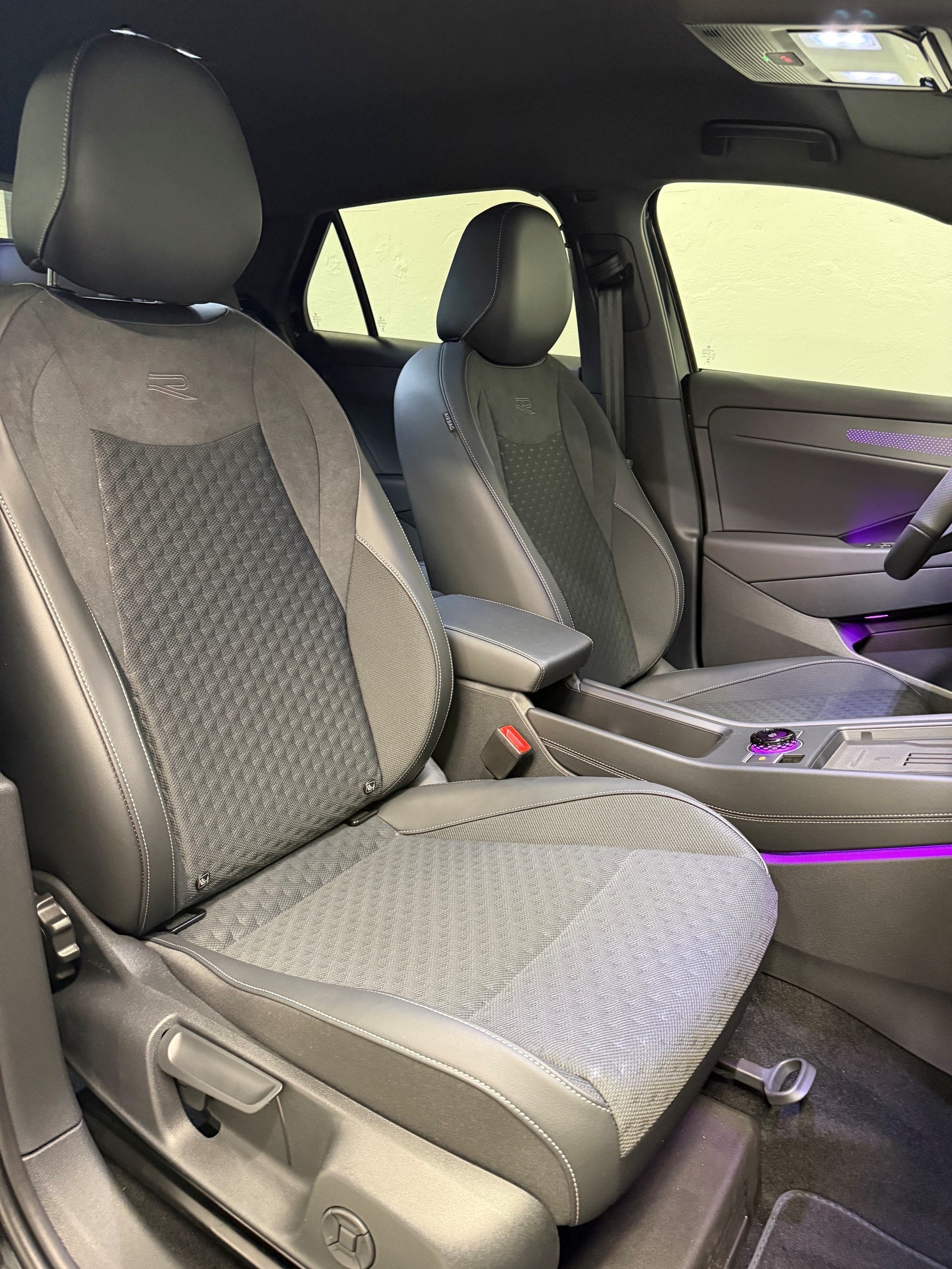 VW T-Roc 1.5 eTSI mHEV R-Line DSG-image-9