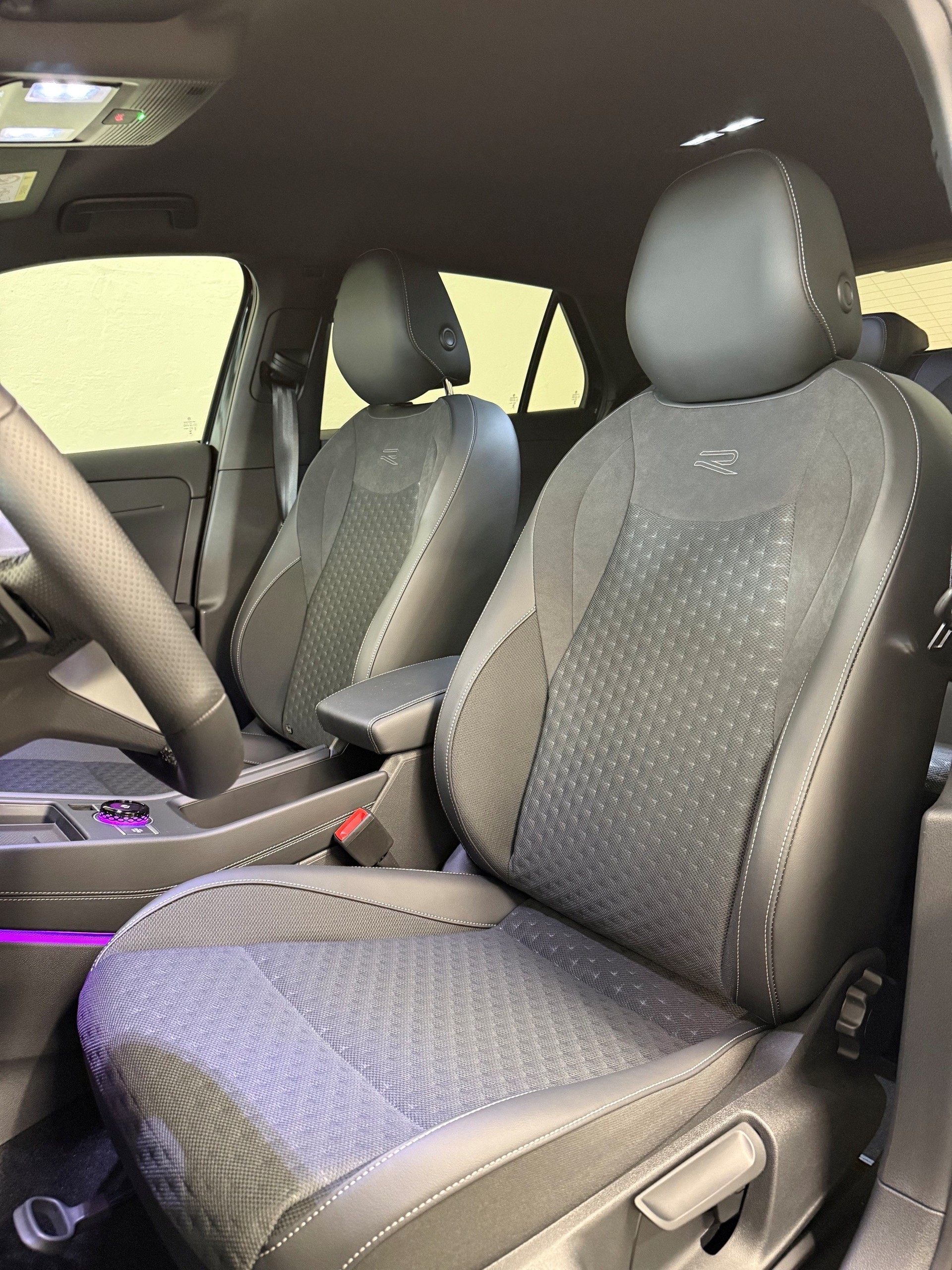 VW T-Roc 1.5 eTSI mHEV R-Line DSG-image-6