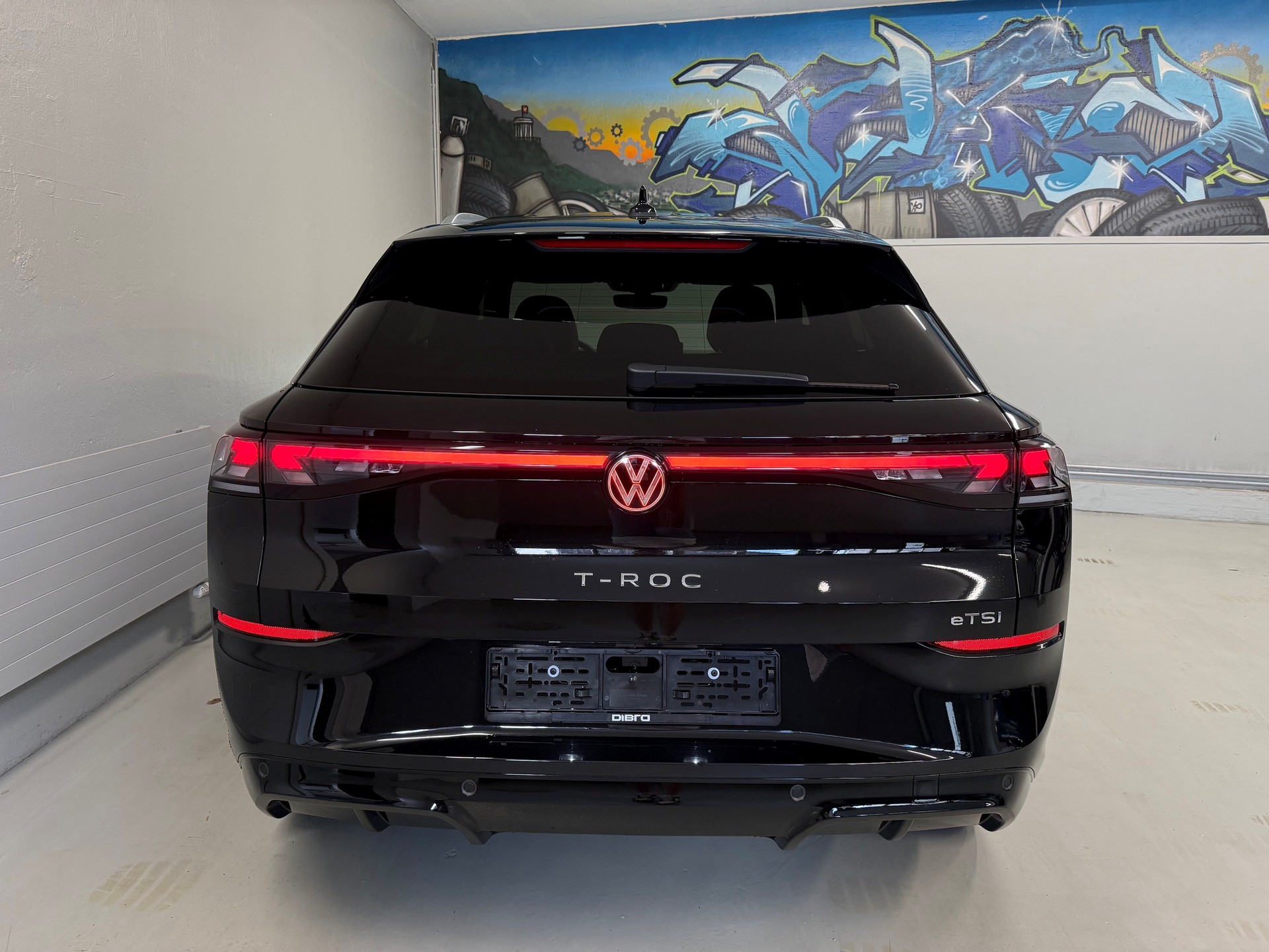 VW T-Roc 1.5 eTSI mHEV R-Line DSG-image-4