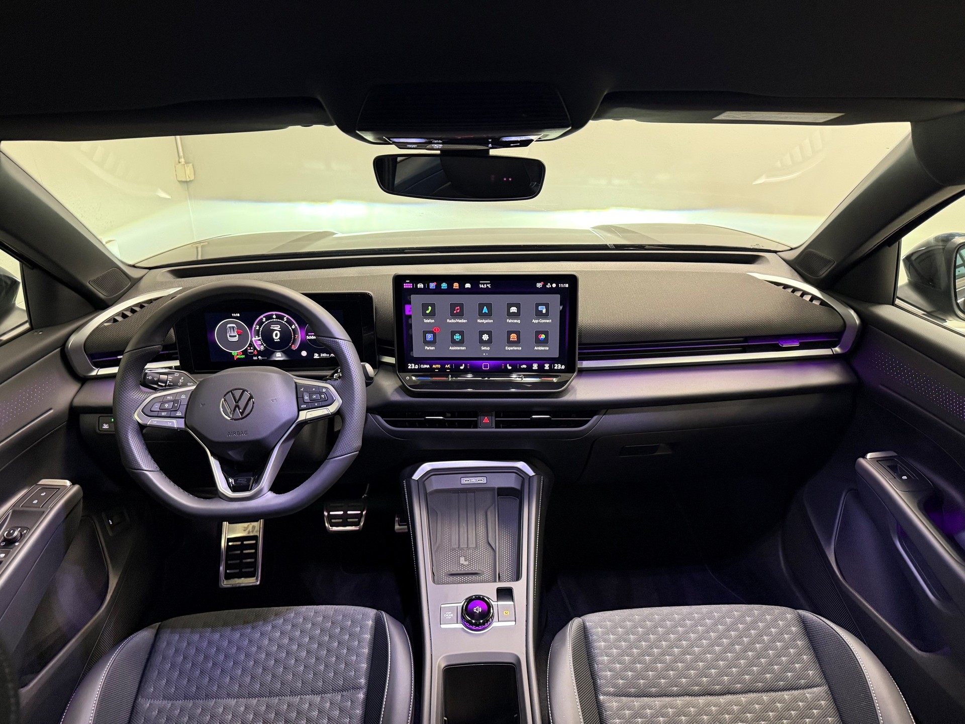 VW T-Roc 1.5 eTSI mHEV R-Line DSG-image-11