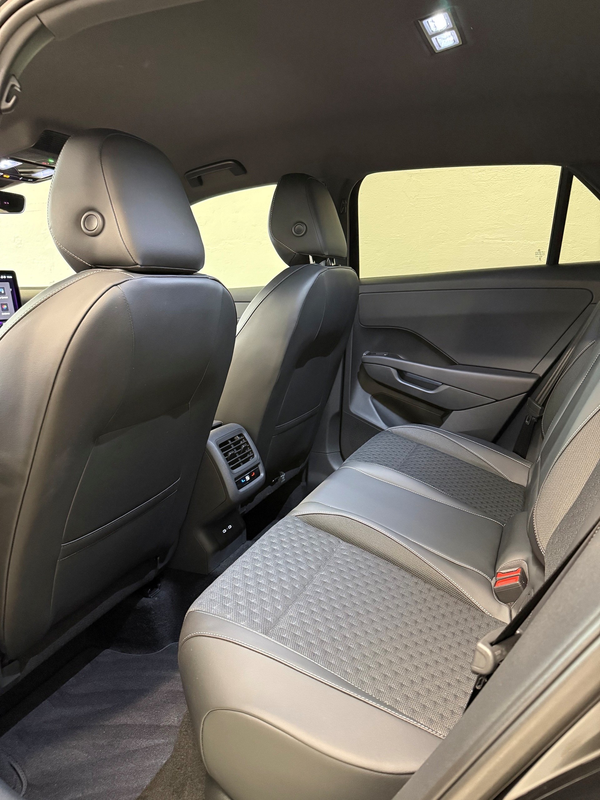 VW T-Roc 1.5 eTSI mHEV R-Line DSG-image-7